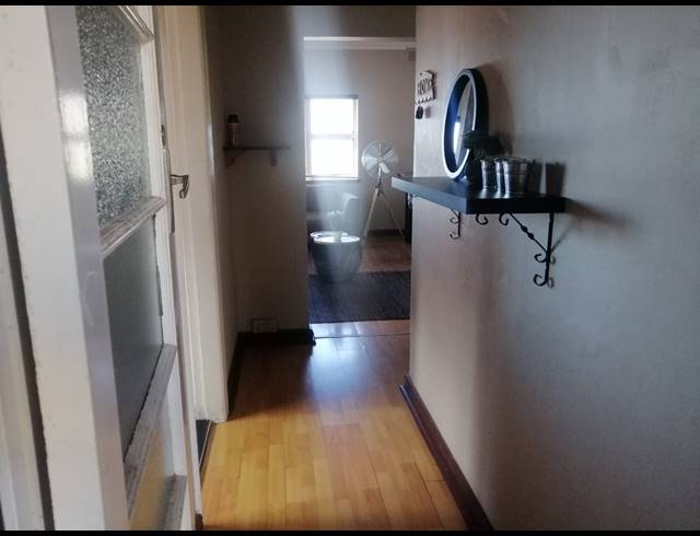 2 BEDROOM FLAT FOR SALE IN MORNINGSIDE